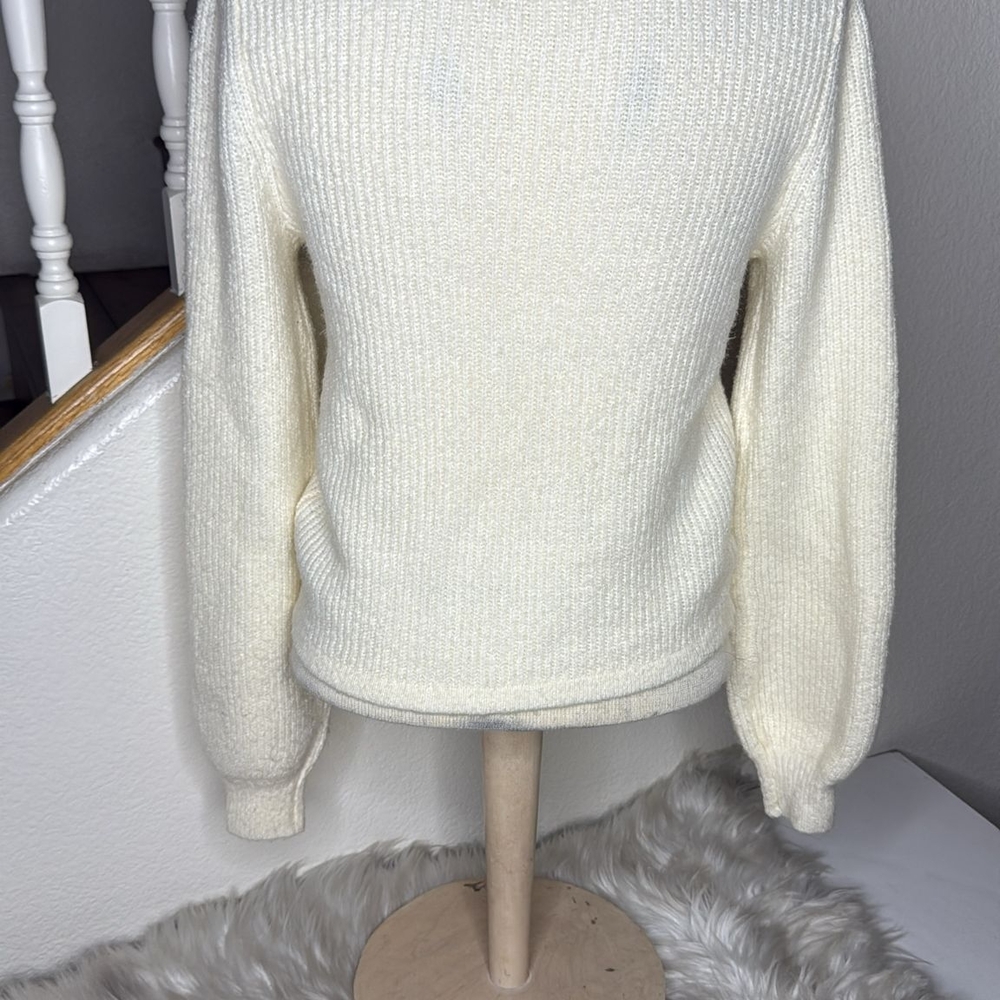 Elegant Cream Sweater - Picture 5 of 7